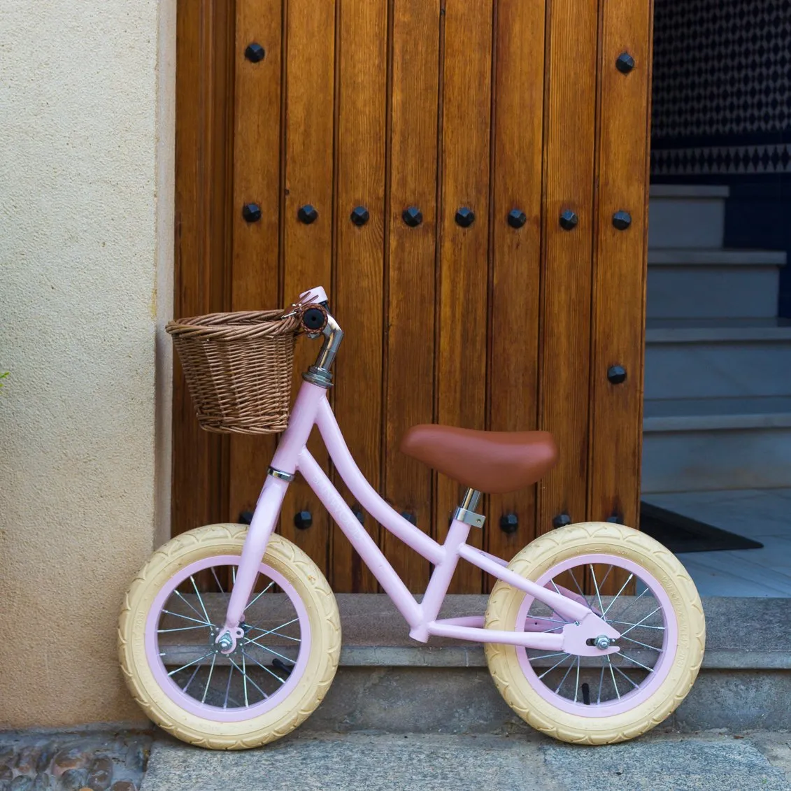 Banwood 'First Go!' Balance Bike - Light Pink