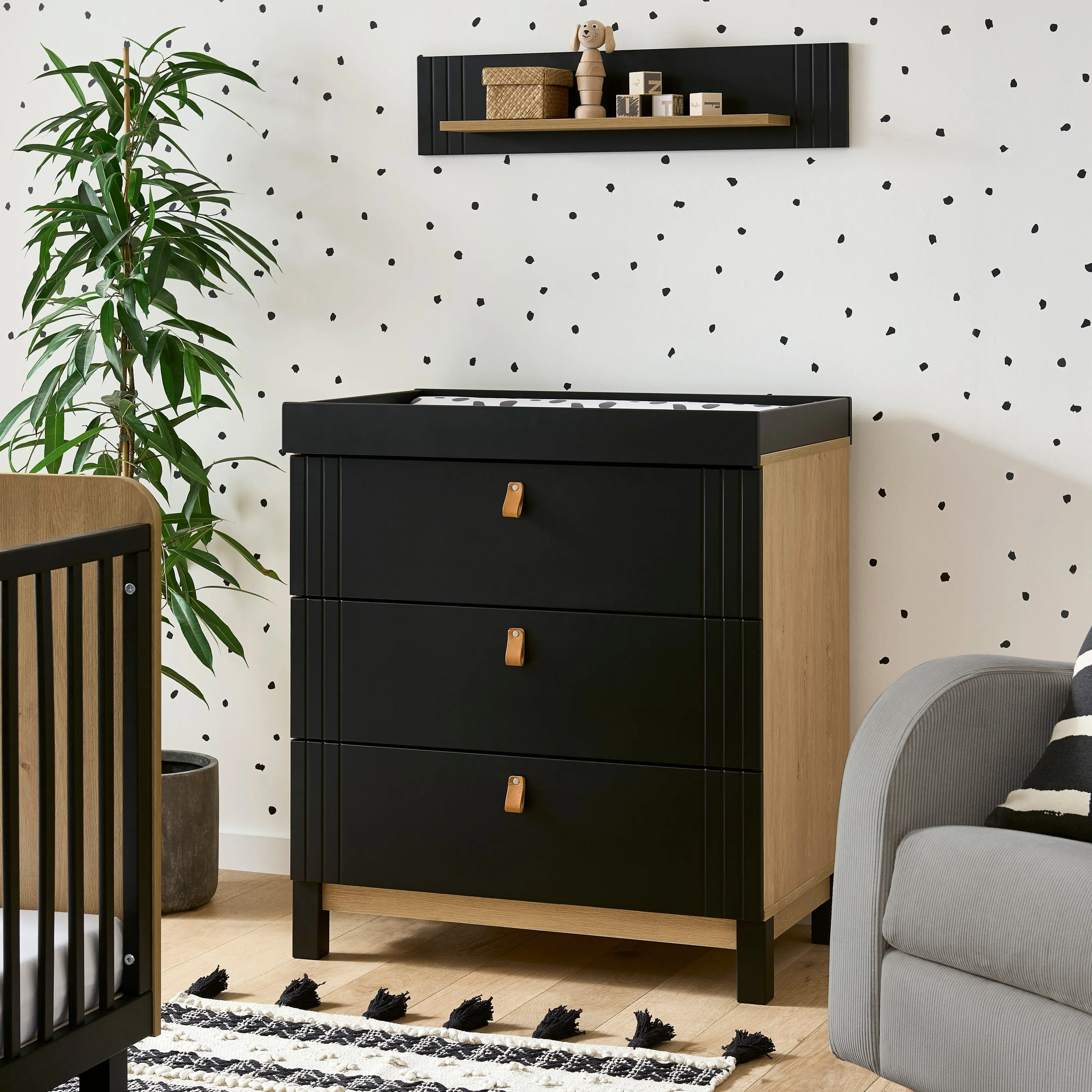 CuddleCo Rafi 2 Piece Room Set in Oak/Black