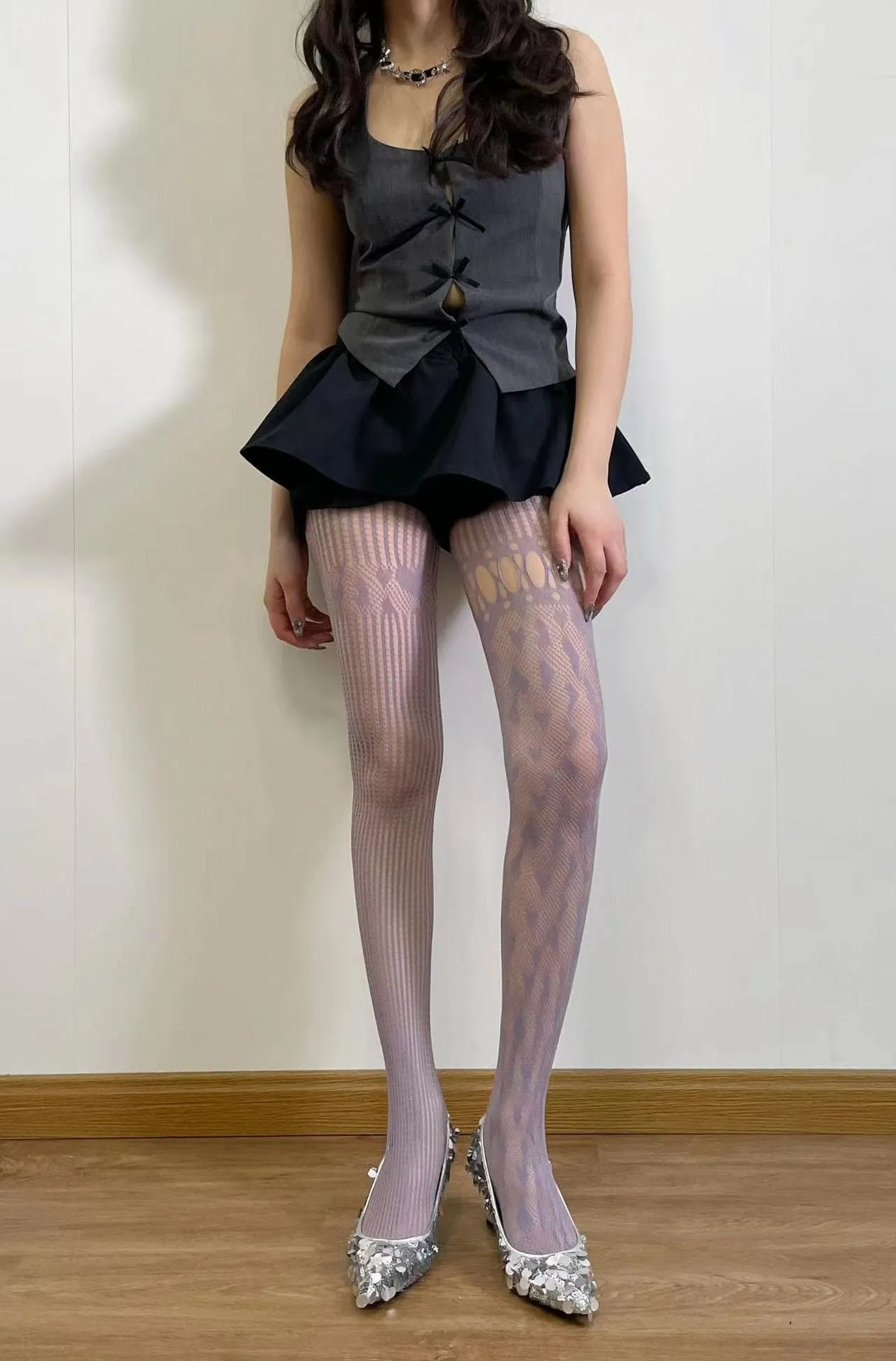 Heart pattern hollow out fishnet asymmetrical tights