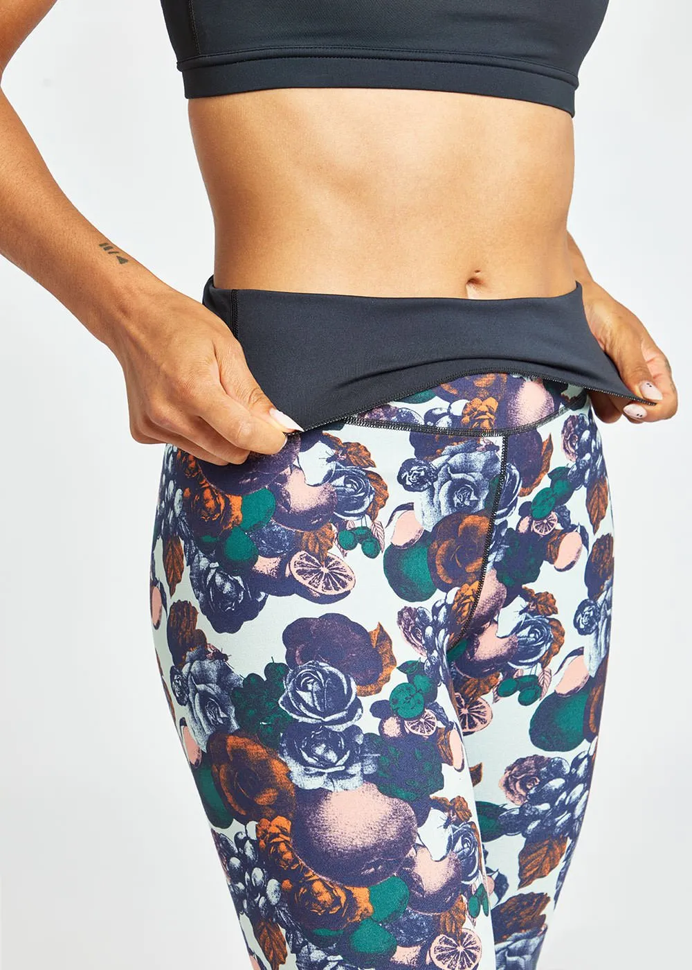 Oiselle | Roll with it Bird Hug Tights | Reversible | Women's